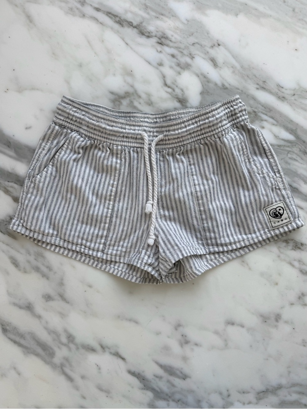 Lightweight striped linen shorts • Sz M